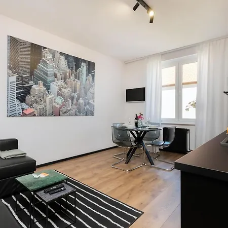 Port By Renters Lejlighed