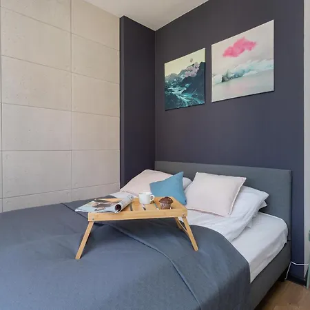 Port By Renters Lejlighed